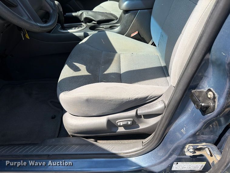 image for item ES6532 2005 Ford Escape SUV
