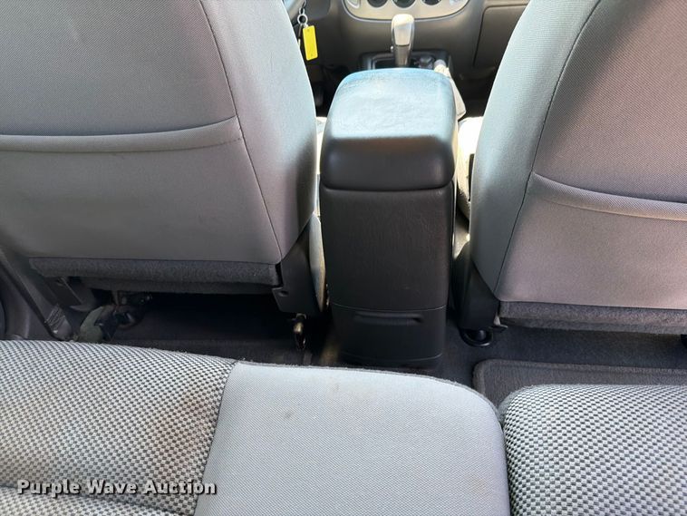 image for item ES6532 2005 Ford Escape SUV