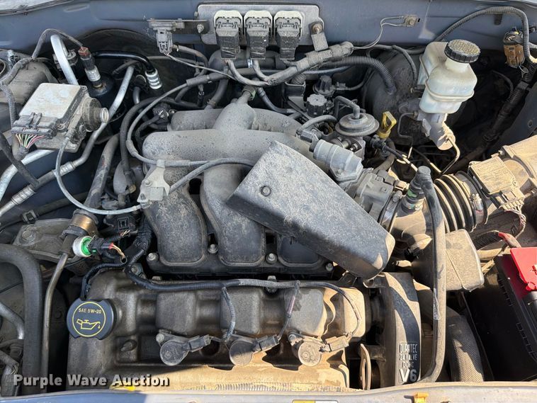 image for item ES6532 2005 Ford Escape SUV