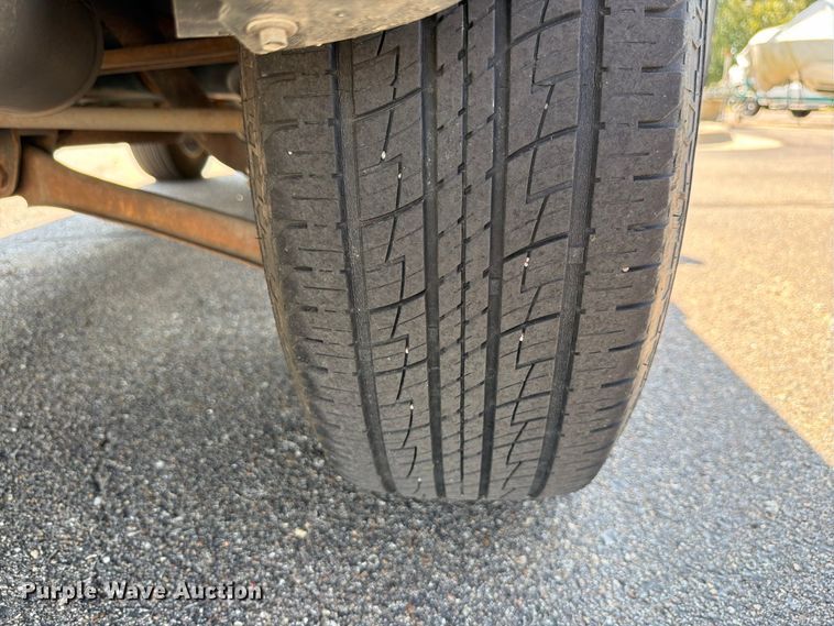 image for item ES6532 2005 Ford Escape SUV