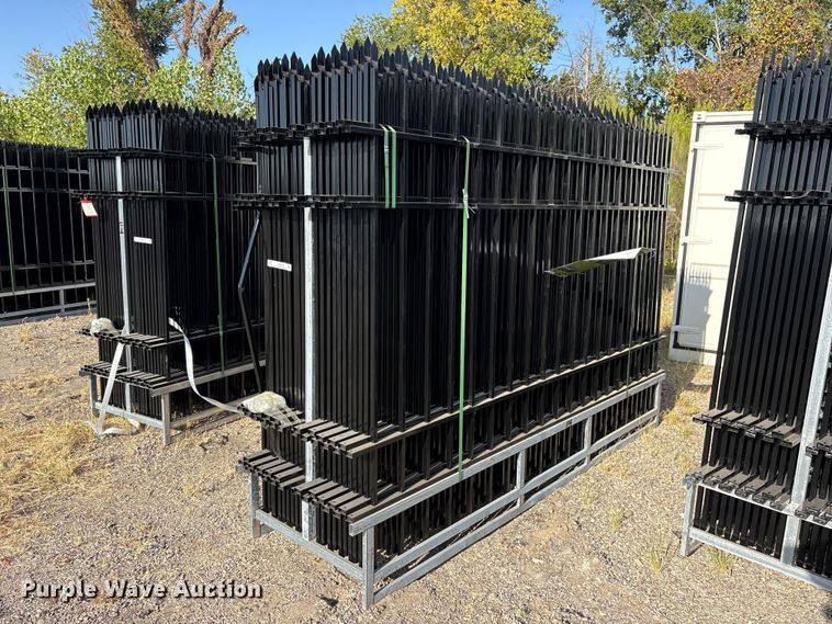 (22) 2024 EINGP F10 fence panels