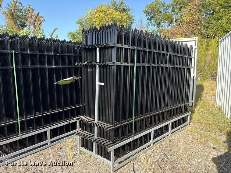 (22) 2024 EINGP F10 fence panels