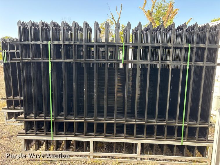 image for item ES8073 (22) 2024 EINGP F10 fence panels