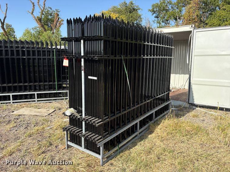 (22) 2024 EINGP F10 fence panels