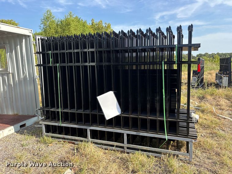 image for item ES8075 (22) 2024 EINGP F10 fence panels