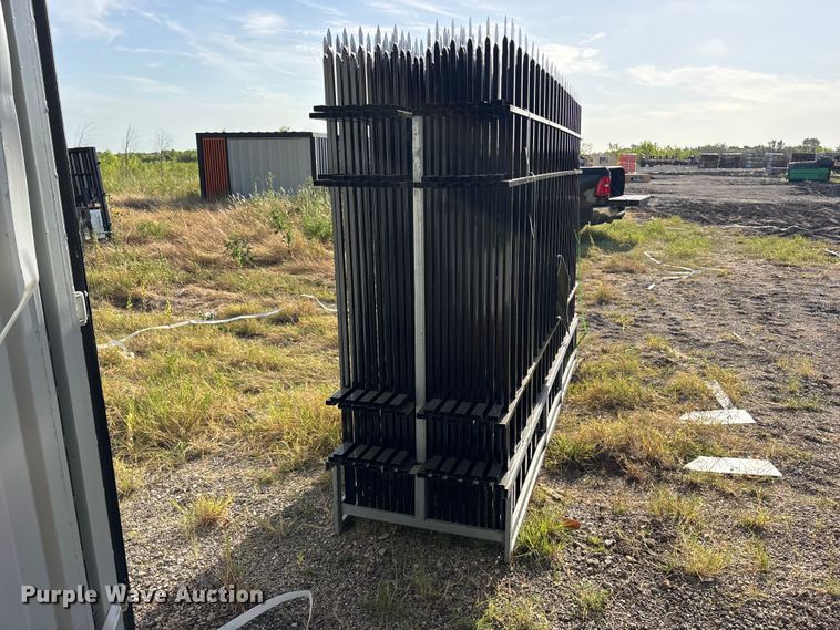 image for item ES8075 (22) 2024 EINGP F10 fence panels
