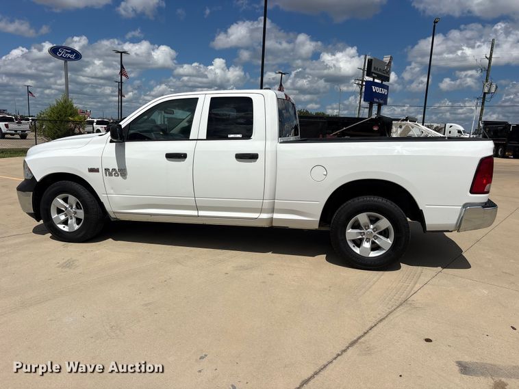 image for item ES8093 2017 RAM 1500 Ext. Cab pickup truck
