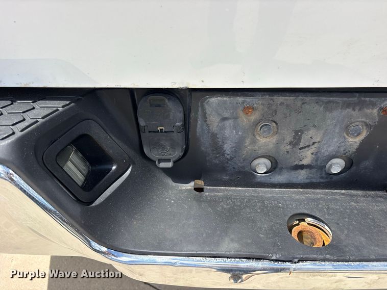 image for item ES8093 2017 RAM 1500 Ext. Cab pickup truck