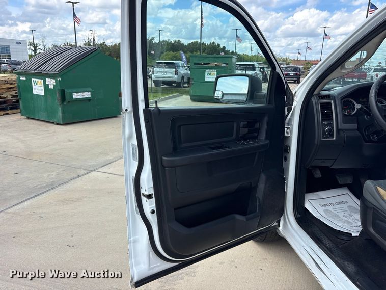image for item ES8093 2017 RAM 1500 Ext. Cab pickup truck