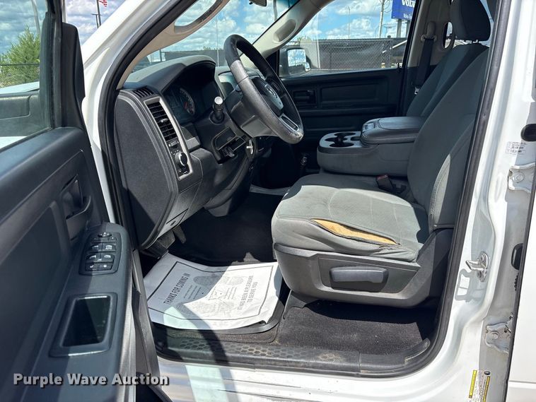 image for item ES8093 2017 RAM 1500 Ext. Cab pickup truck