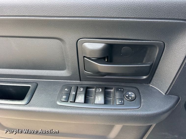image for item ES8093 2017 RAM 1500 Ext. Cab pickup truck