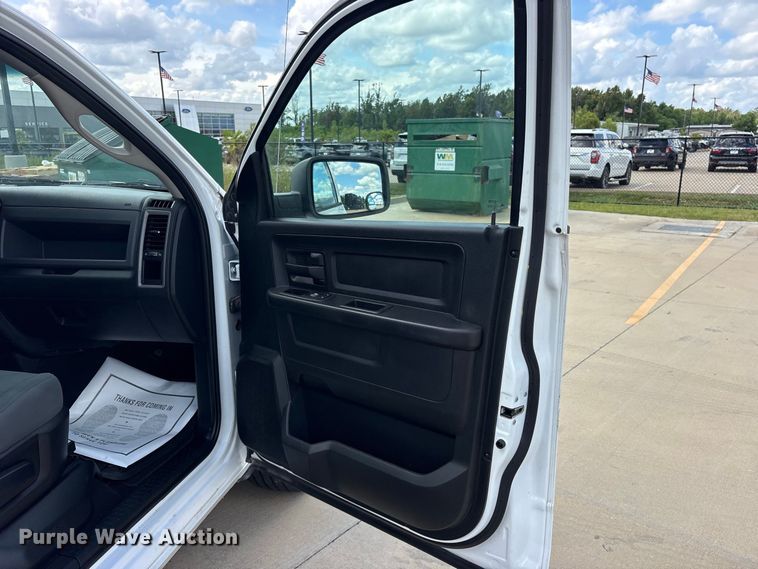 image for item ES8093 2017 RAM 1500 Ext. Cab pickup truck