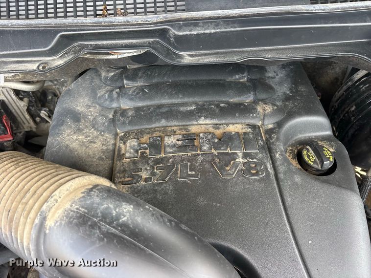 image for item ES8093 2017 RAM 1500 Ext. Cab pickup truck