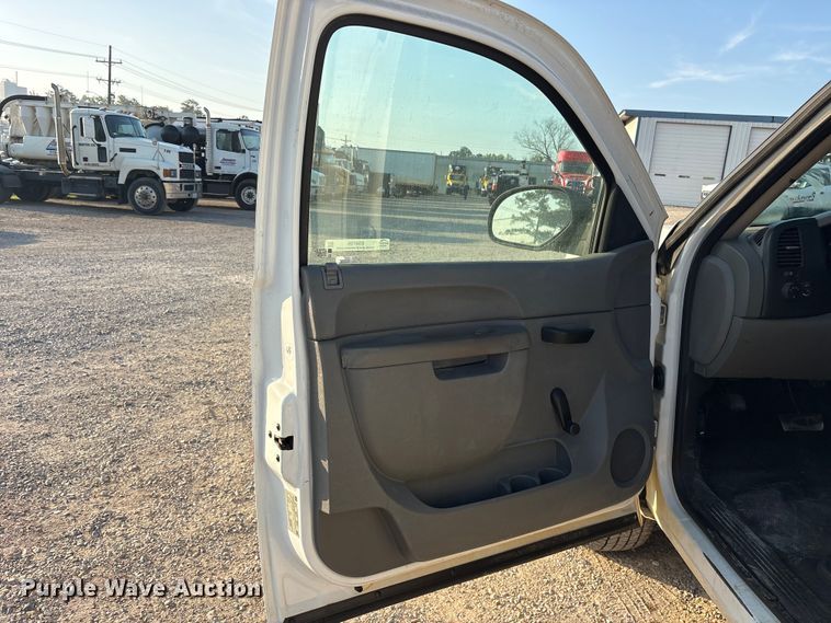 image for item ES8725 2010 GMC Sierra 1500 pickup truck