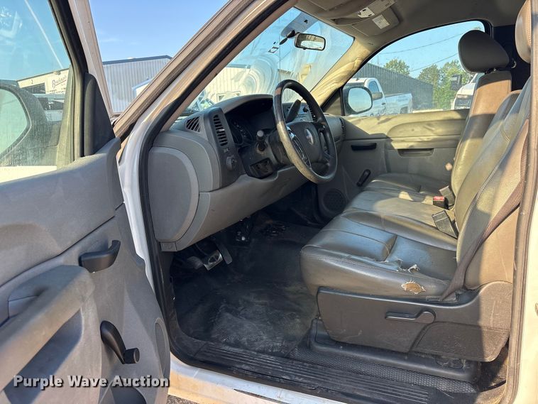 image for item ES8725 2010 GMC Sierra 1500 pickup truck