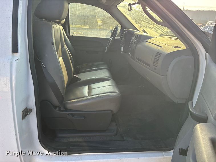 image for item ES8725 2010 GMC Sierra 1500 pickup truck