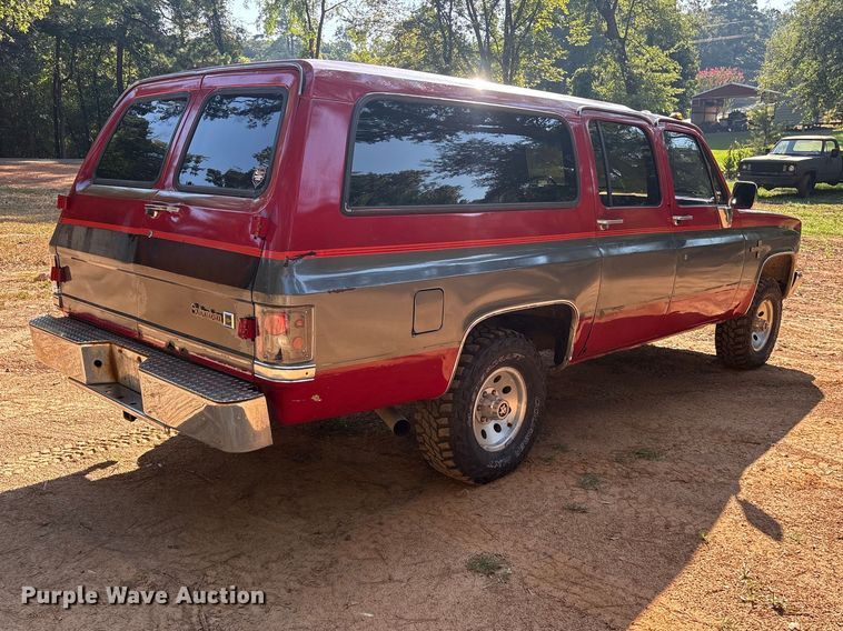 image for item ET0488 1986 Chevrolet Suburban C10 SUV