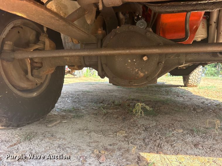 image for item ET0488 1986 Chevrolet Suburban C10 SUV