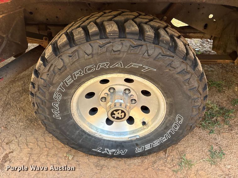 image for item ET0488 1986 Chevrolet Suburban C10 SUV