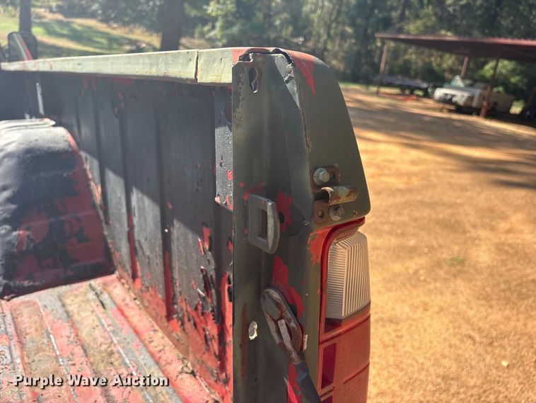 image for item ET0489 1977 Dodge W20 pickup truck