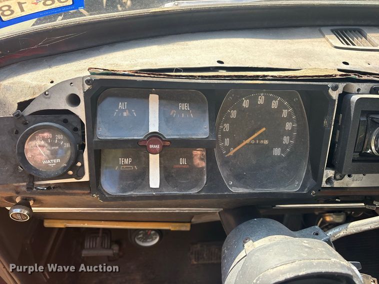image for item ET0489 1977 Dodge W20 pickup truck