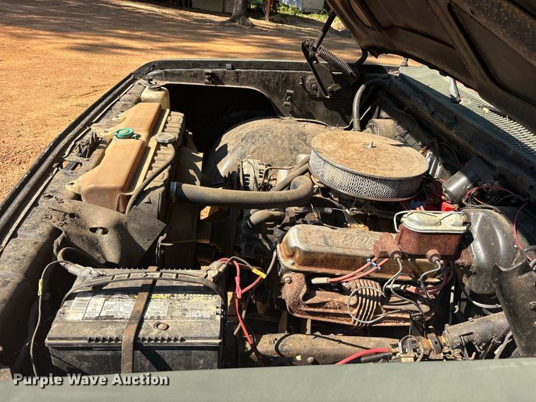image for item ET0489 1977 Dodge W20 pickup truck