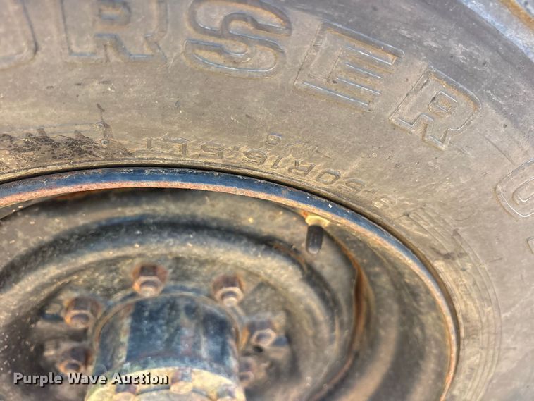 image for item ET0489 1977 Dodge W20 pickup truck