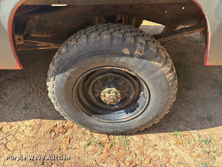 image for item ET0489 1977 Dodge W20 pickup truck