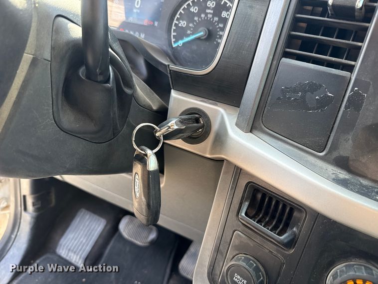 image for item ET6424 2021 Ford F150 Crew Cab pickup truck