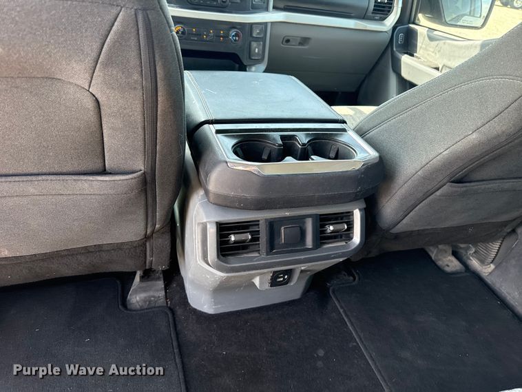 image for item ET6424 2021 Ford F150 Crew Cab pickup truck