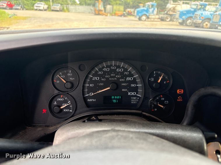 image for item ET8665 2007 Chevrolet Express 2500 van