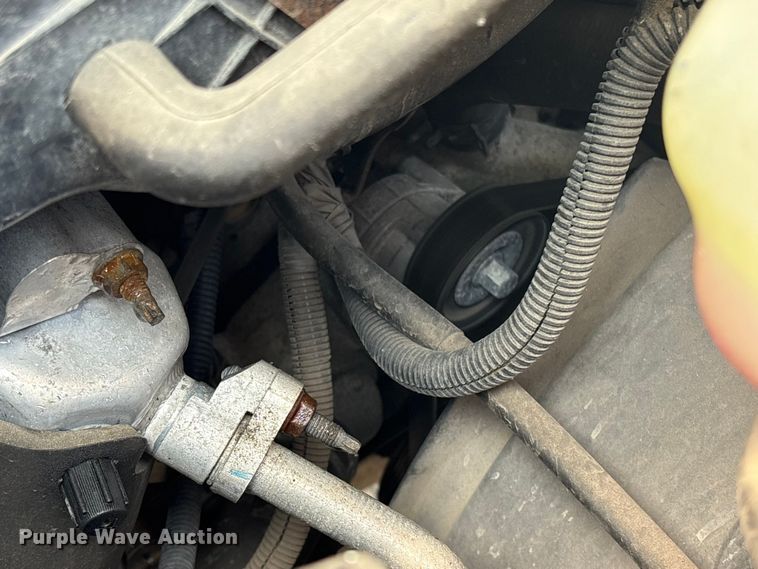 image for item ET8665 2007 Chevrolet Express 2500 van