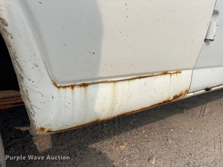 image for item ET8665 2007 Chevrolet Express 2500 van