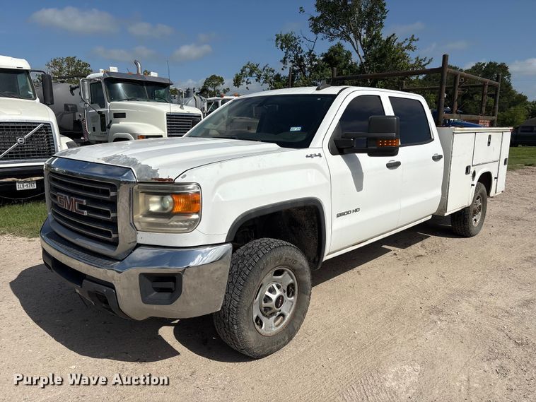 2016 GMC Sierra 2500HD Crew Cab utility bed pickup truck