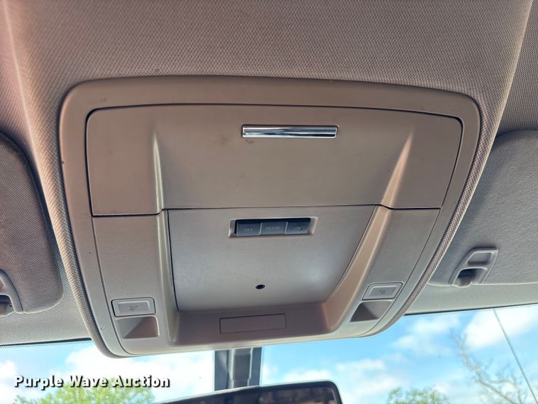 image for item EU0747 2016 GMC Sierra 2500HD Crew Cab utility bed pickup truck