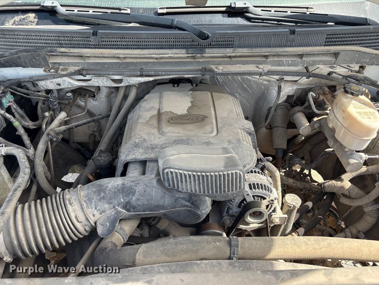 image for item EU0747 2016 GMC Sierra 2500HD Crew Cab utility bed pickup truck