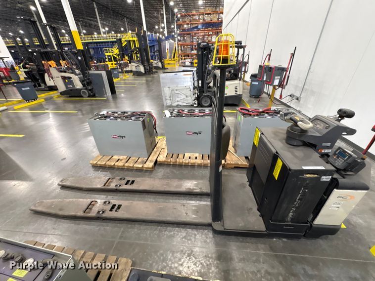image for item EU0812 2020 Crown PC4500-80 pallet jack
