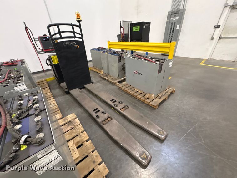 image for item EU0812 2020 Crown PC4500-80 pallet jack