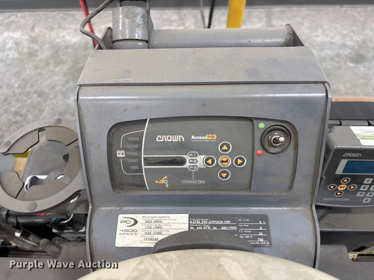 image for item EU0812 2020 Crown PC4500-80 pallet jack