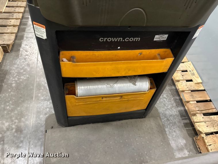 image for item EU0812 2020 Crown PC4500-80 pallet jack