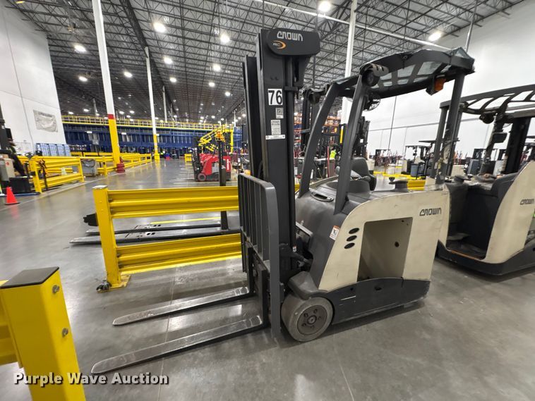 image for item EU0813 2018 Crown RC5545-40 forklift