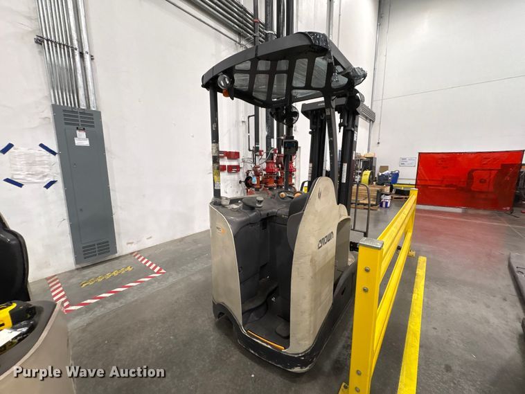 image for item EU0813 2018 Crown RC5545-40 forklift