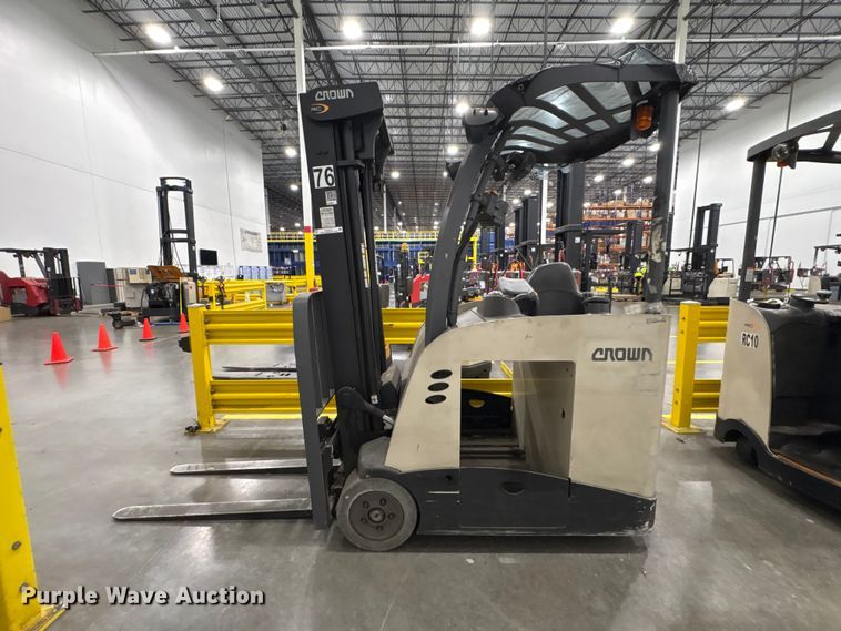 image for item EU0813 2018 Crown RC5545-40 forklift
