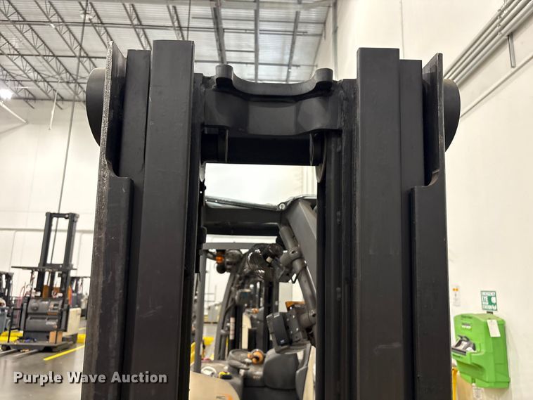 image for item EU0813 2018 Crown RC5545-40 forklift