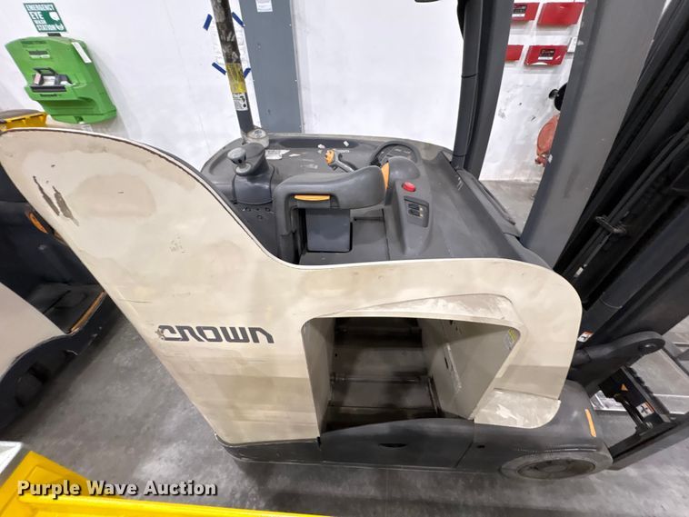 image for item EU0813 2018 Crown RC5545-40 forklift
