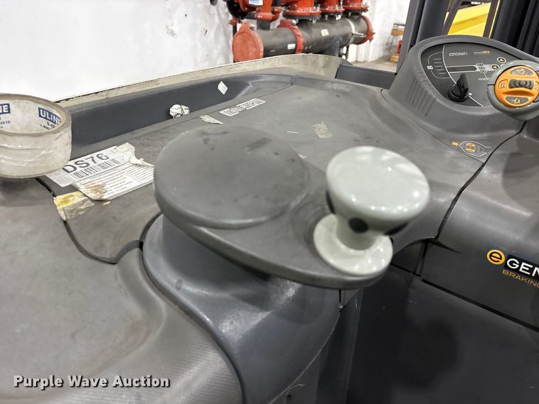 image for item EU0813 2018 Crown RC5545-40 forklift
