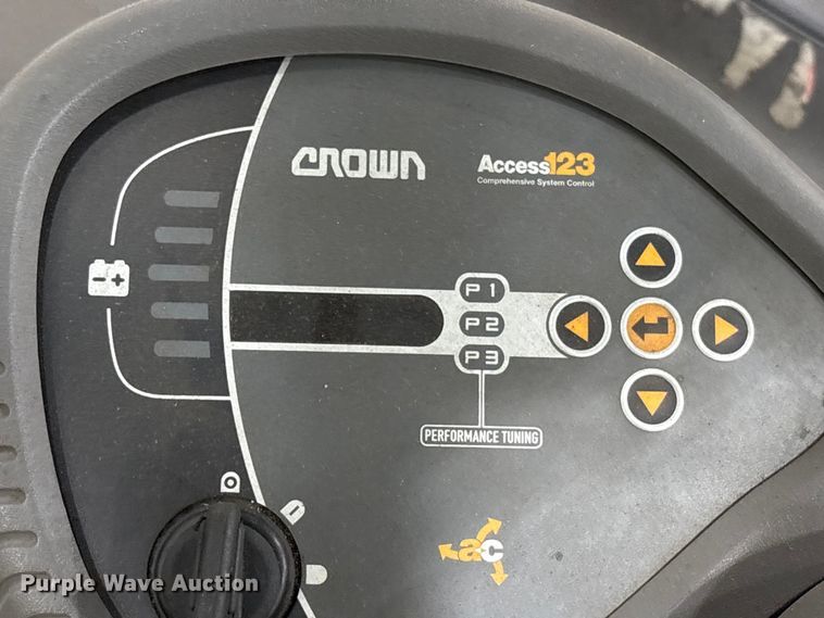 image for item EU0813 2018 Crown RC5545-40 forklift