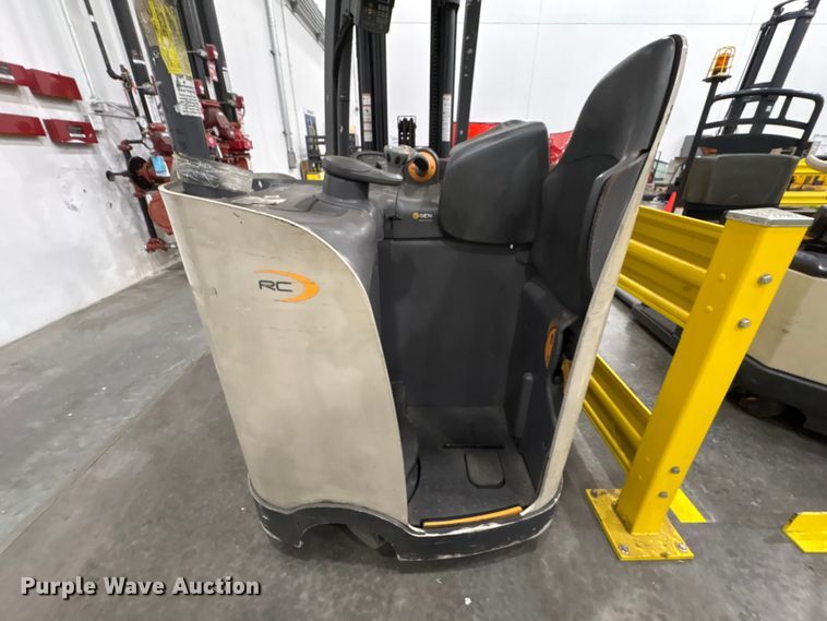 image for item EU0813 2018 Crown RC5545-40 forklift