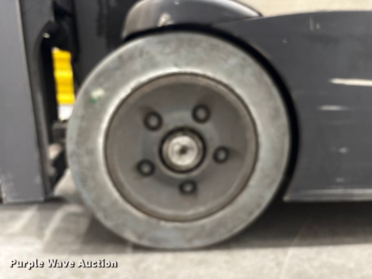 image for item EU0813 2018 Crown RC5545-40 forklift