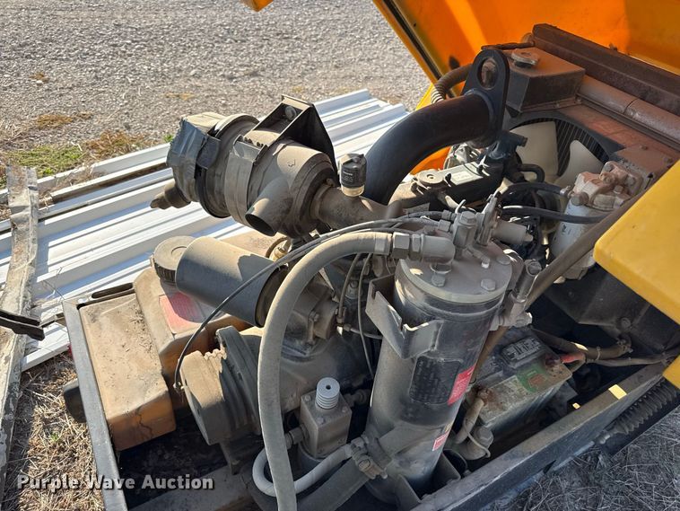 image for item EV6120 2004 Kaeser M26 air compressor
